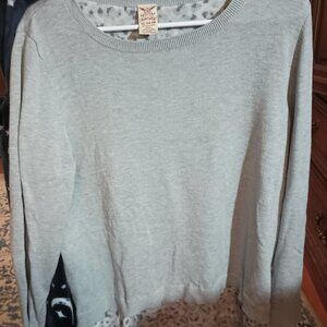 Faded Glory. Women's grey sweater, Xl, size 16-18,